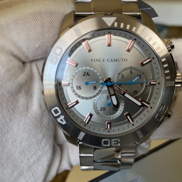 Vince Camuto 1147GYSVST Men's 47mm S/Steel Watch + Sunglasses Set - Picture 4 of 7